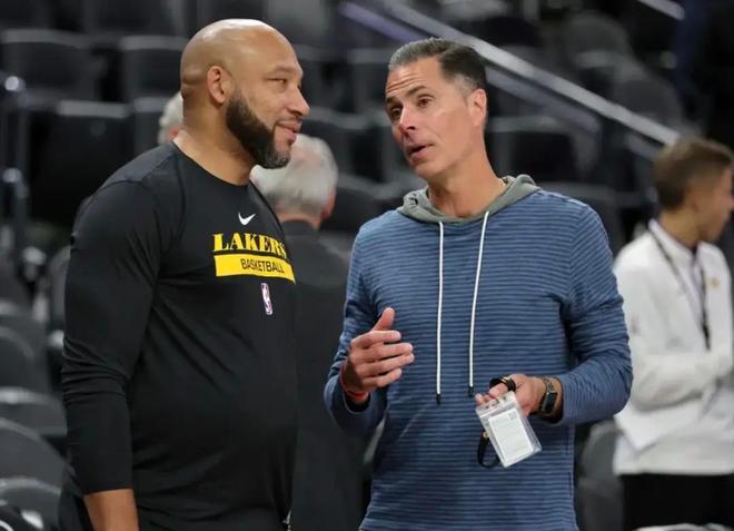 一名稳定的 一名稳定的